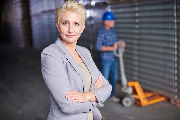 Julia Schneider, Technische Leiterin, Automotive-Spezialistin, Managerin