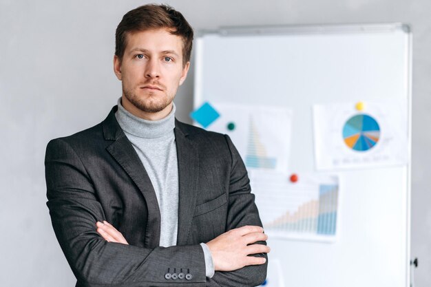 Porträtfoto, Finanzmanager, Controlling, Unternehmensstrategie